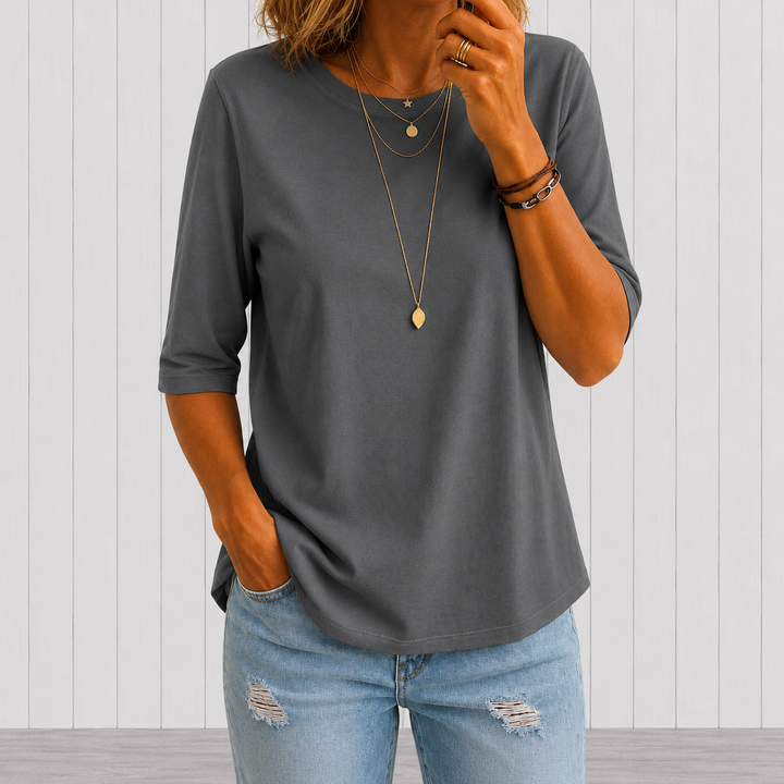 Nadia - Essential Comfort Tee